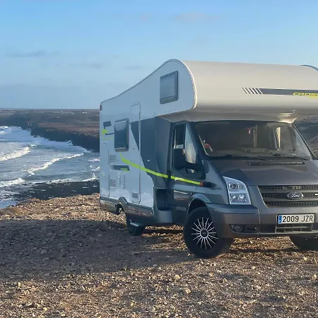 Κάμπινγκ Autocarabana Ford Trigano Arrecife (Lanzarote)