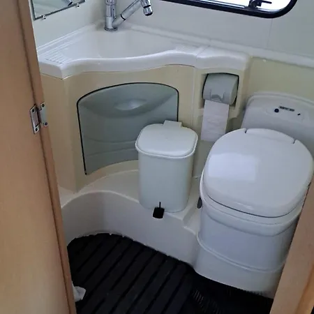 Autocarabana Ford Trigano Campingplads *